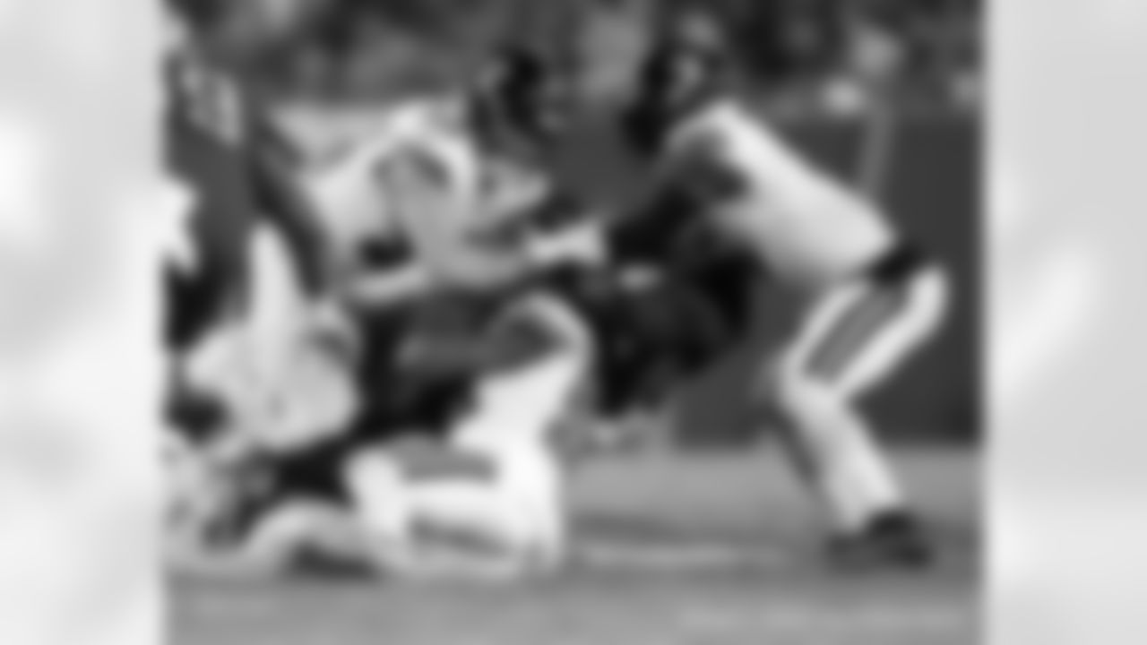 New Orleans Saints players in action during their 2022 Week 13 game against the Tampa Bay Buccaneers.