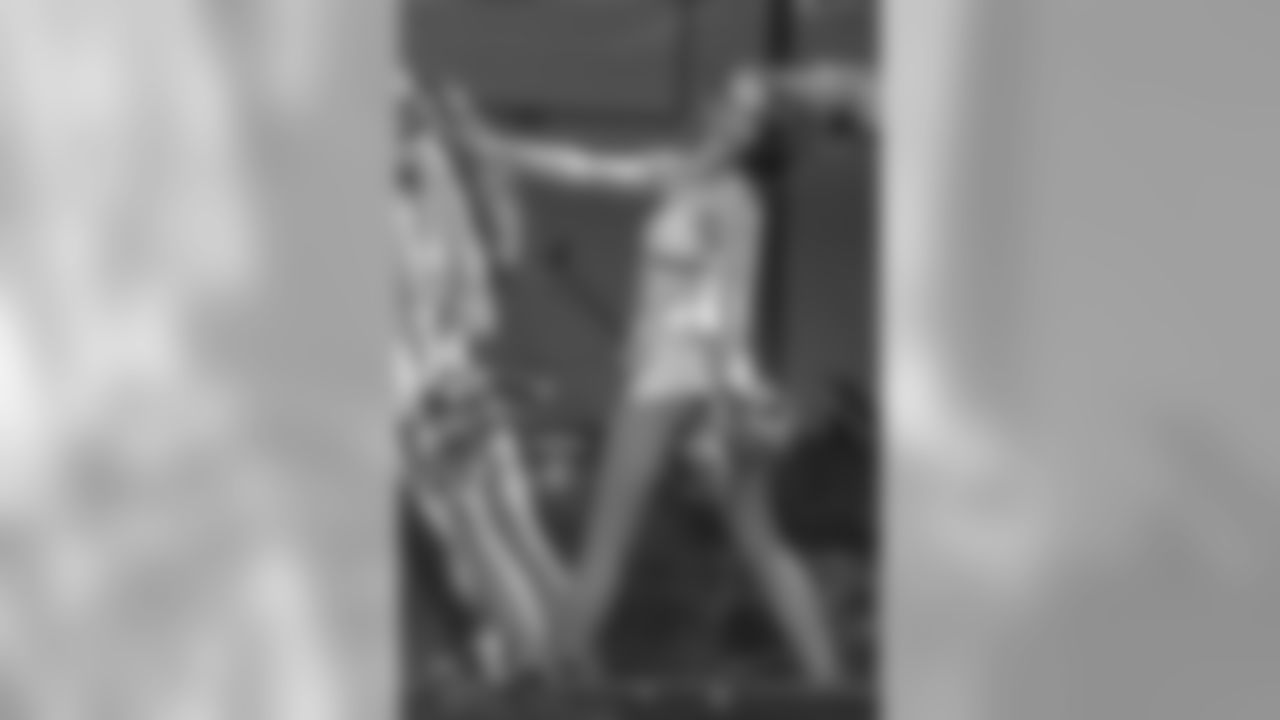 Gallery_Faces_Saintsations_Abigal_01012019_07
