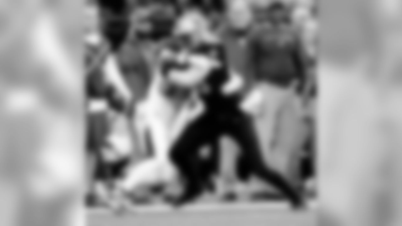 Check out the game action between the New Orleans Saints and Tampa Bay Buccaneers in Week 5 at the Mercedes-Benz Superdome.