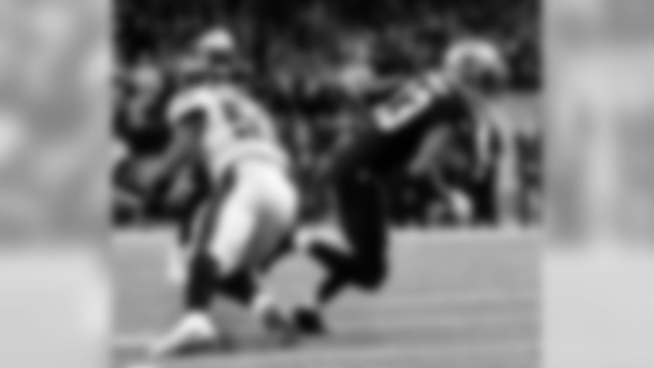 Saints 20 - Eagles 14 (W)
Divisional Game
Michael C. Hebert