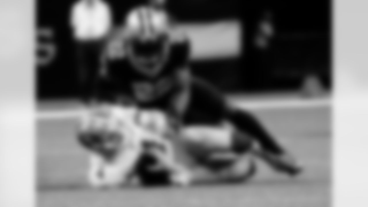 Game action photos from the New Orleans Saints vs. San Francisco 49ers matchup in Week 10 of the 2020 NFL season.