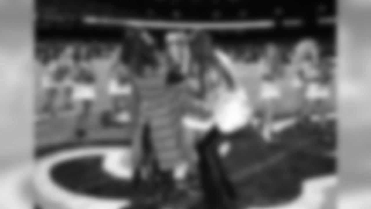 Gallery_Faces_Saintsations_Megan_011819_11