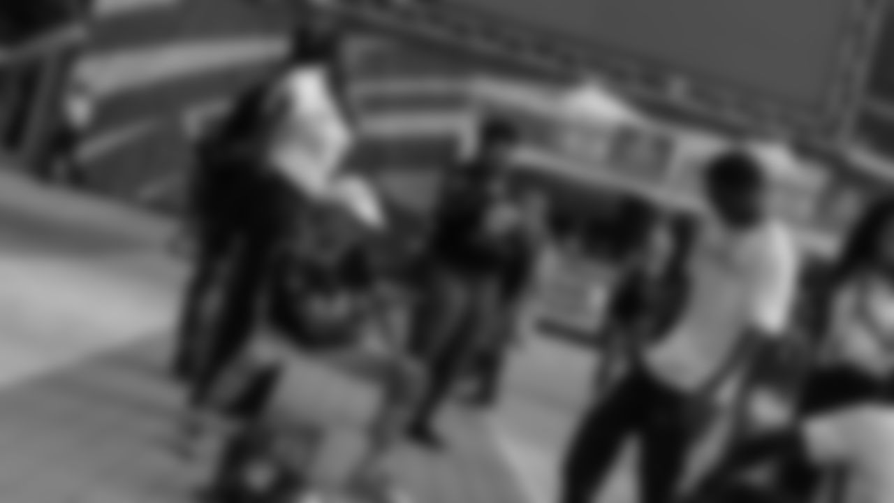 Gallery-18PreWeek2ChampSquare-2560-0013