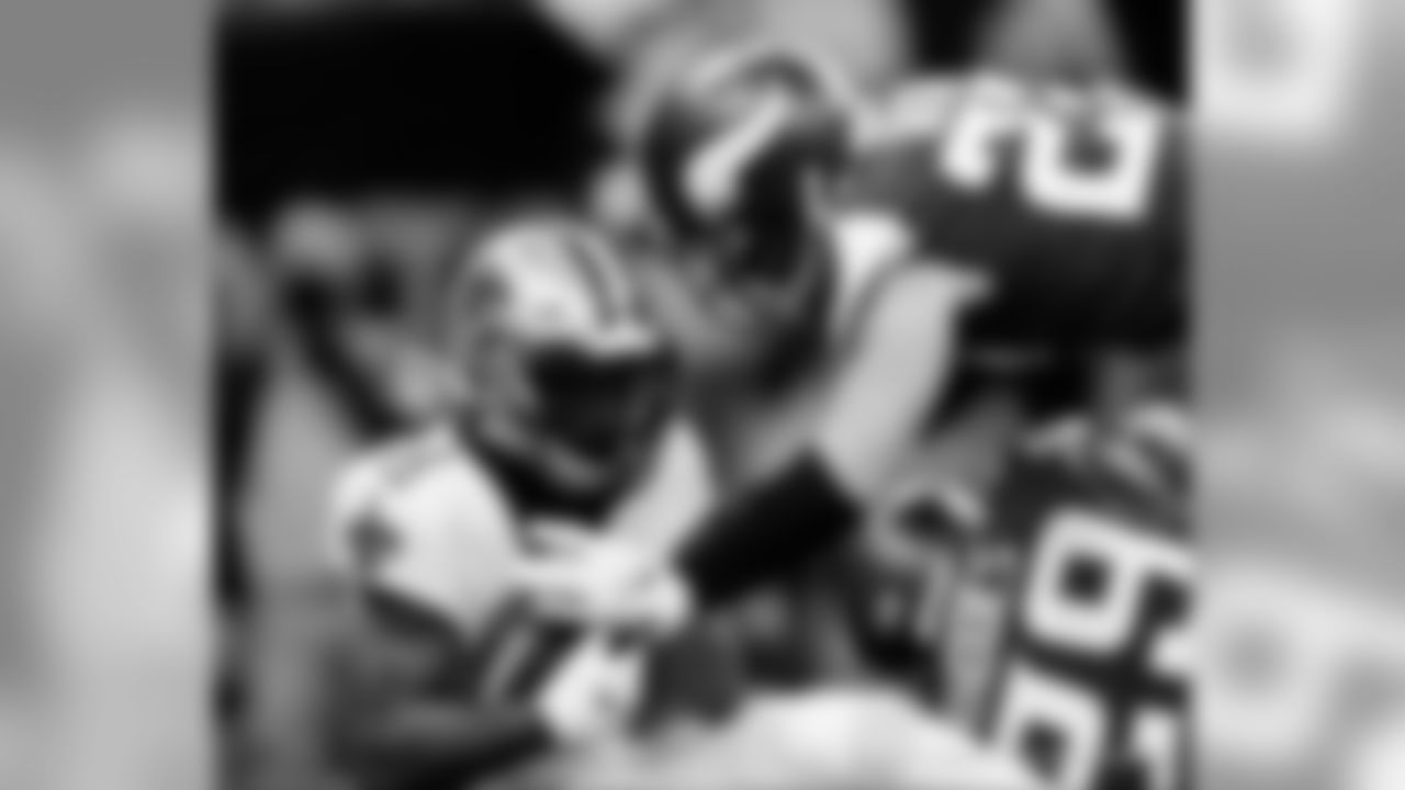 The New Orleans Saints and Minnesota Vikings battle it out in the Wild Card matchup at the Mercedes-Benz Superdome.
