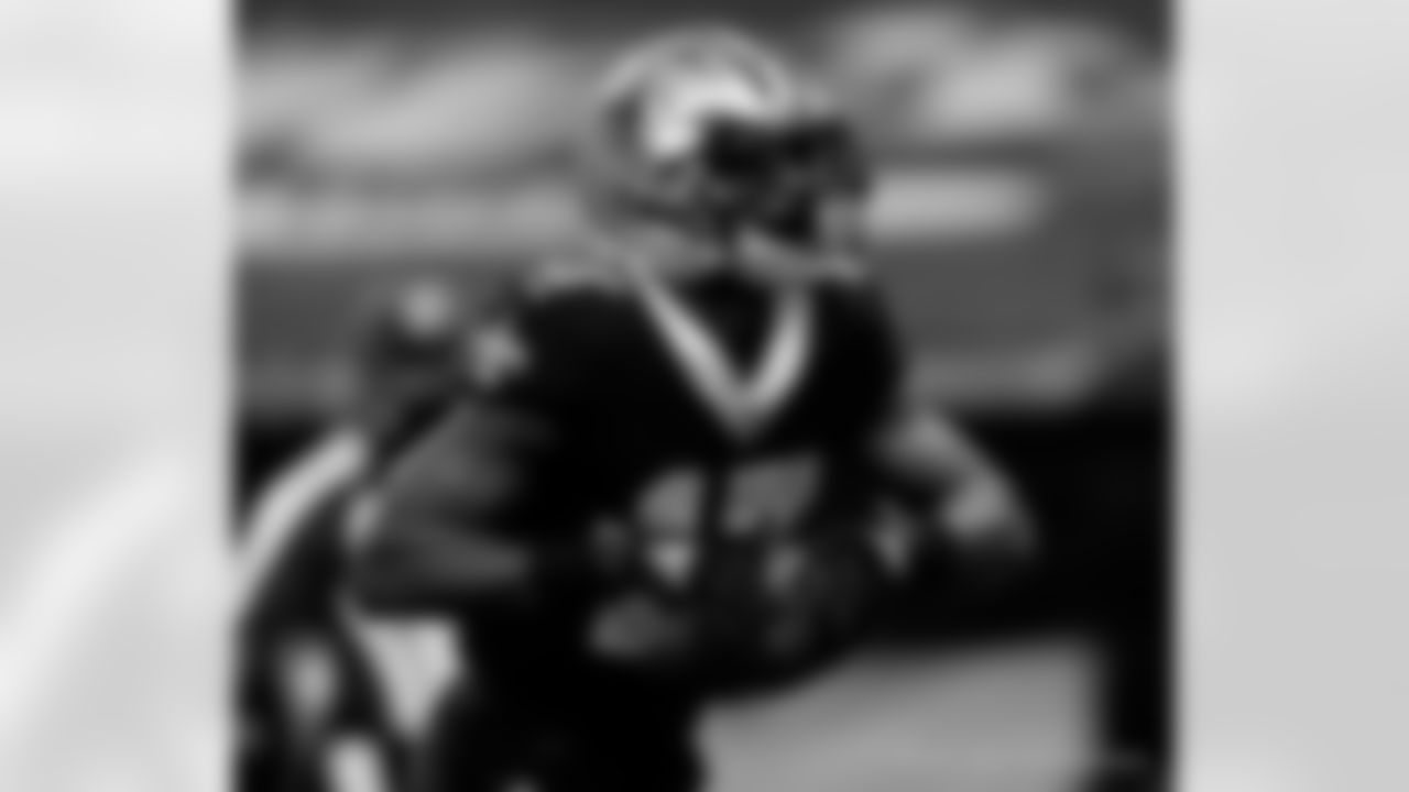 Game action photos from the New Orleans Saints vs. Atlanta Falcons matchup in Week 11 of the 2020 NFL season.