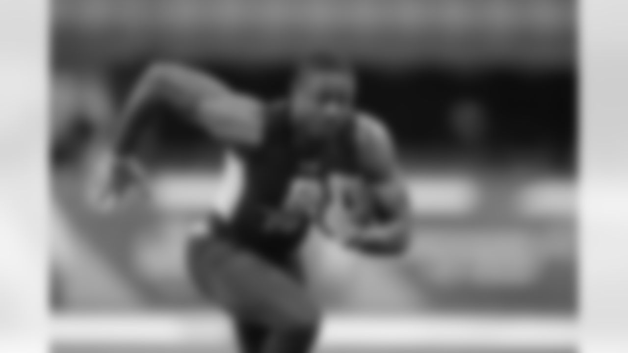 CB Artie Burns