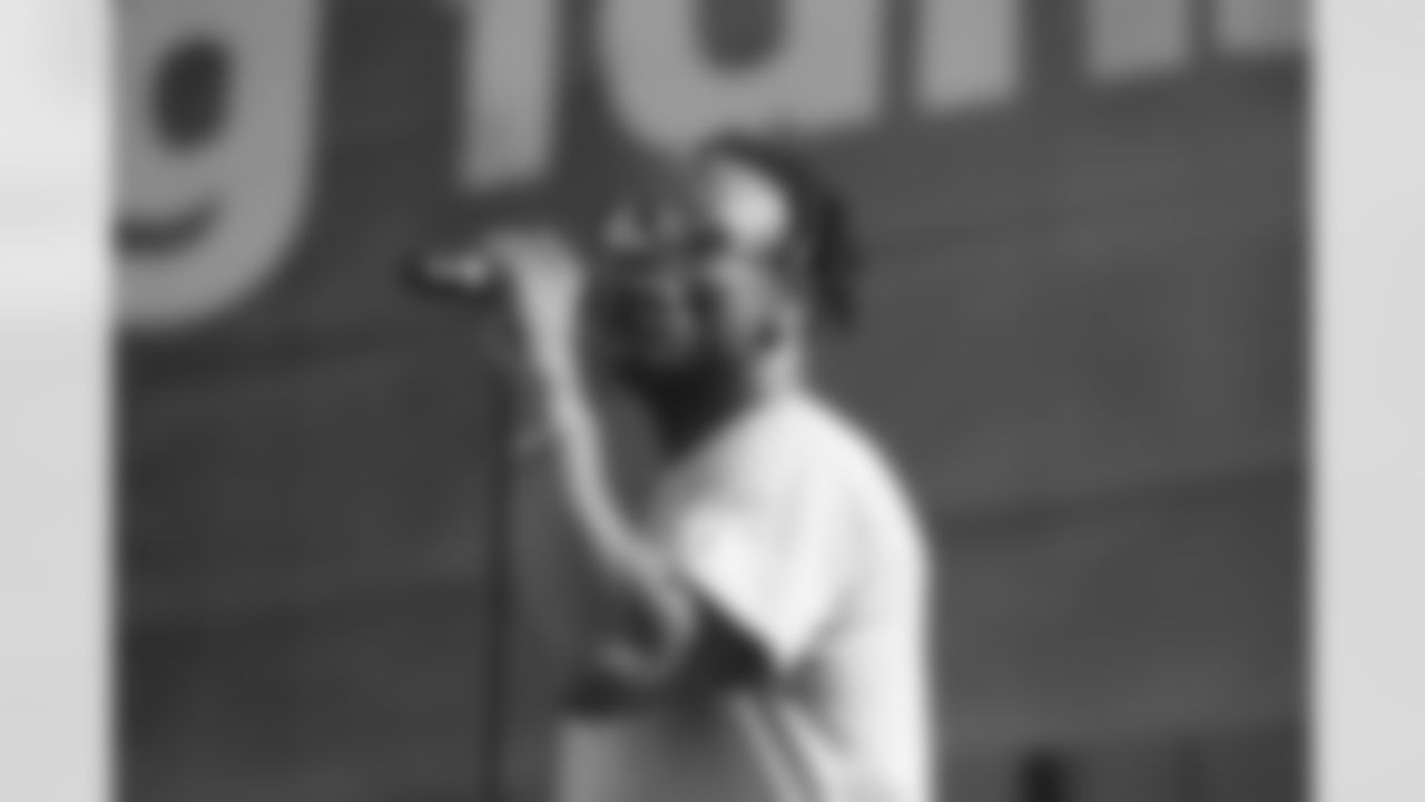 Gallery-fans-champions-square-1440-256-_0037