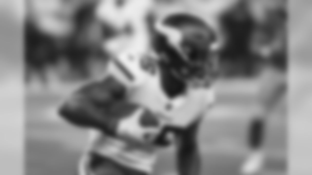 Minnesota Vikings running back Latavius Murray (25) rushes against the Detroit Lions during the first half of an NFL football game, Sunday, Dec. 23, 2018, in Detroit. (AP Photo/Jose Juarez)