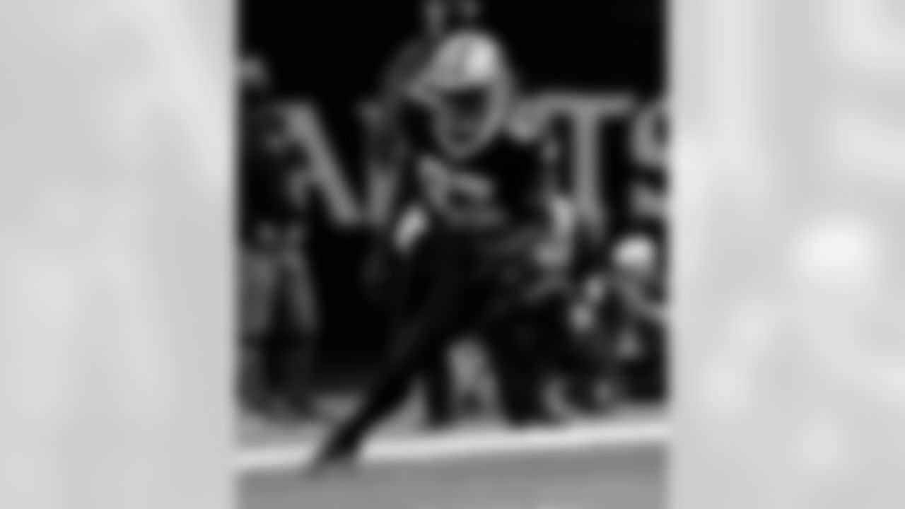 Check out photos of New Orleans Saints tight end Jared Cook in action during the 2020 NFL season.