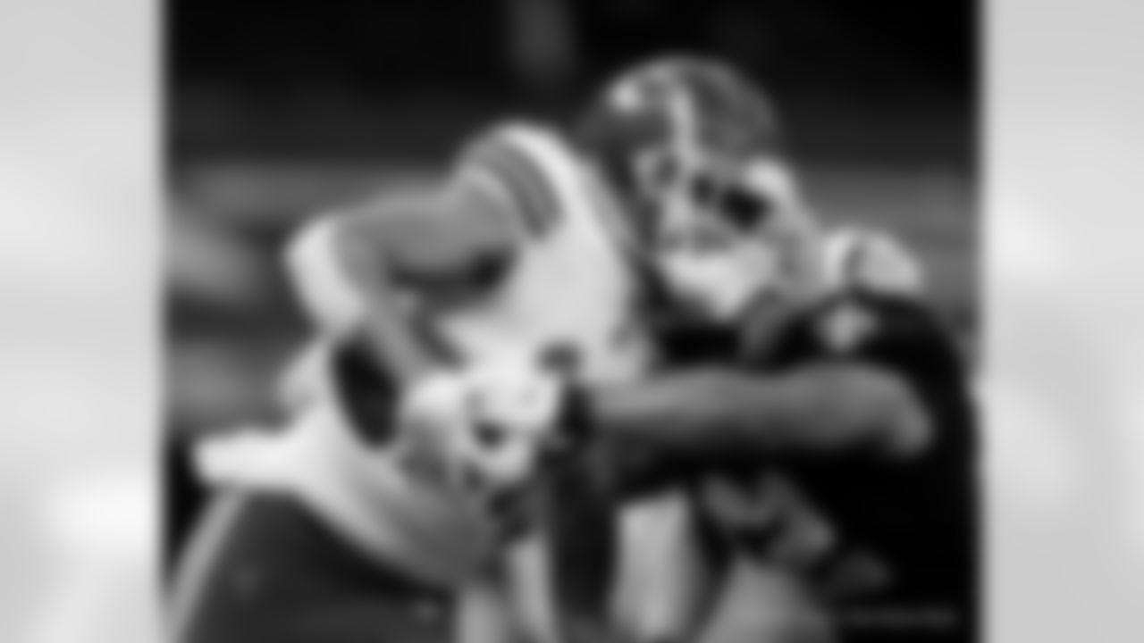 Game action photos from the New Orleans Saints vs. Kansas City Chiefs matchup in Week 15 of the 2020 NFL season.