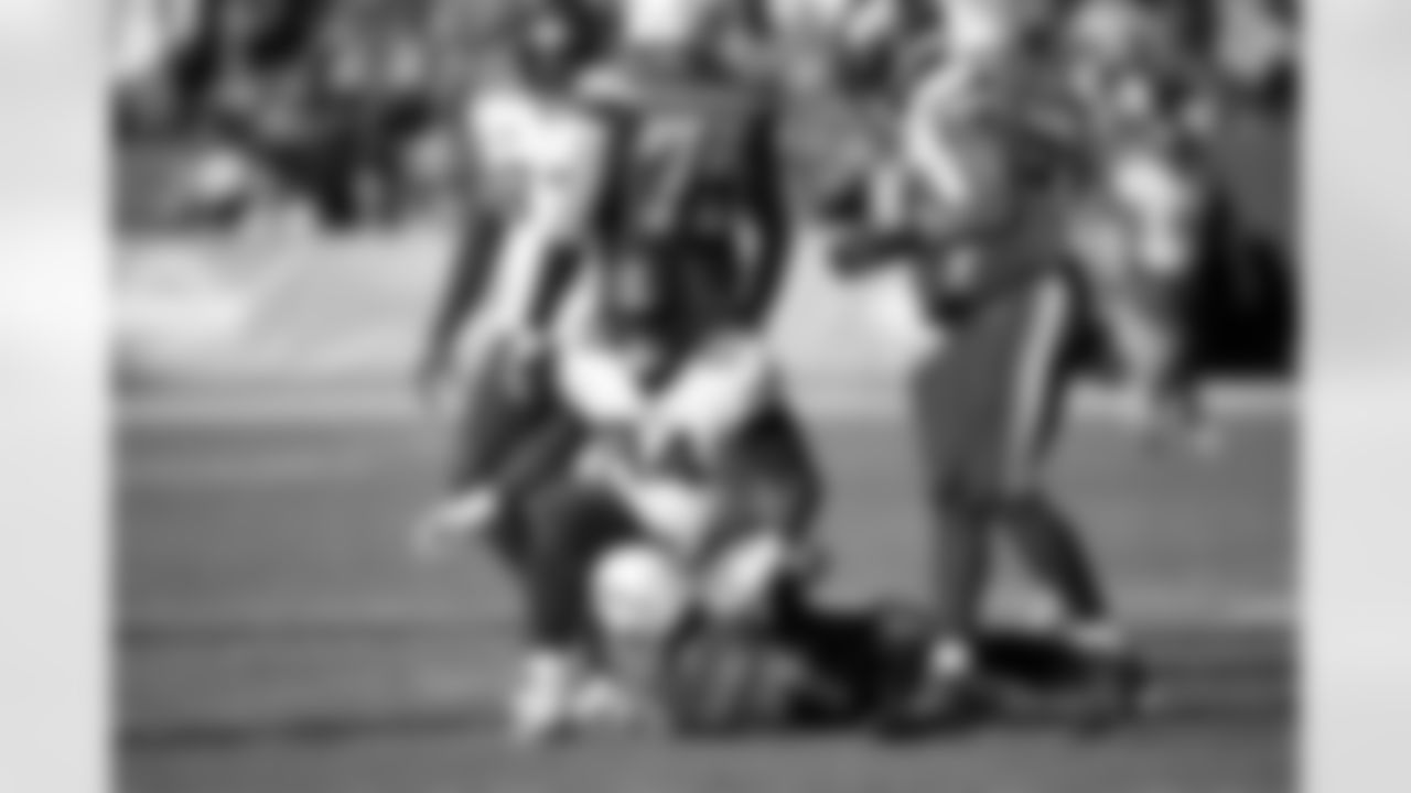 New Orleans Saints announced that they have agreed to terms with free agent defensive lineman Jaleel Johnson on Monday, April 4, 2022. Check out Jaleel in action with the Houston Texans and Minnesota Vikings during his five-year career.