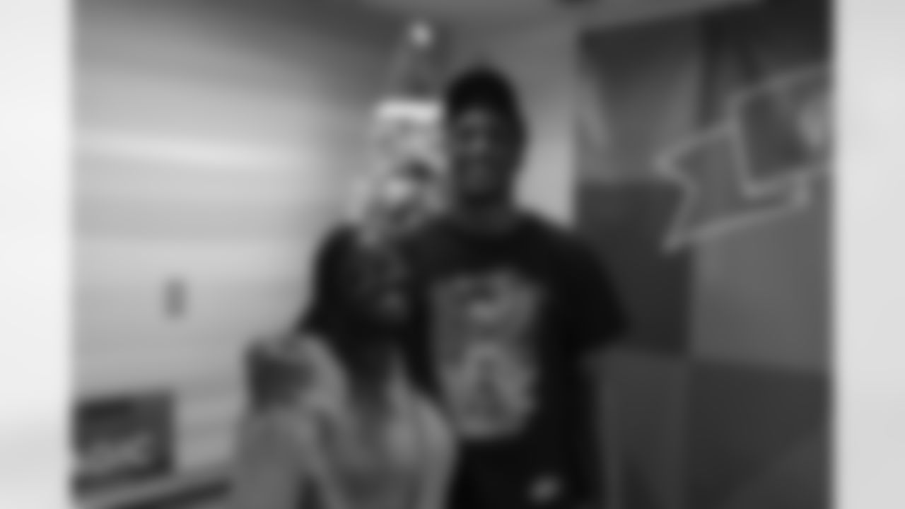 New Orleans Saints wide receiver Michael Thomas's held an event Thursday, December 9, 2022, with Pay Away Layaway in which they helped 15 families at the Belle Chasse Navy Exchange.