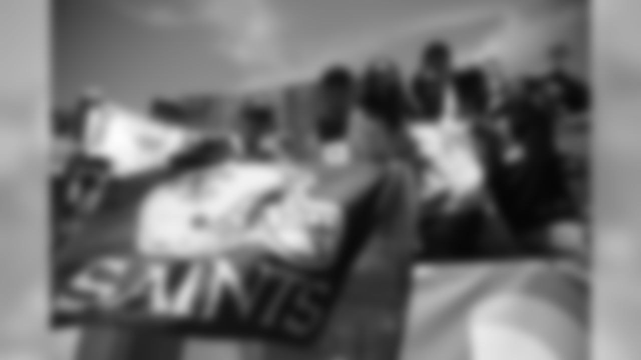 Gallery-Saints-Chargers-Pre-Wk2-Fans-6-Chargers-081819
