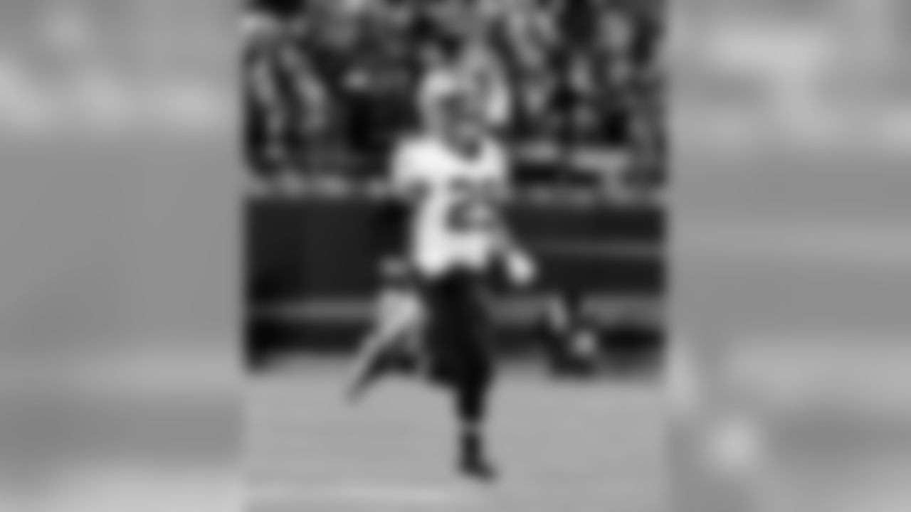 Saints 12 - Carolina 9 (W)
New Orleans Saints 2018 Season
Michael C. Hebert