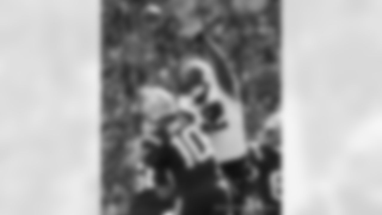 Check out the game action shots from the New Orleans Saints game against the New England Patriots in Week 5 of the 2023 NFL season.