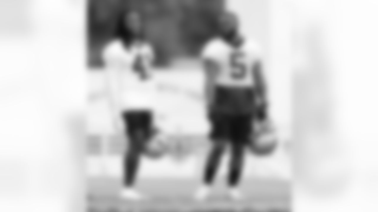 New Orleans Saints running backs Alvin Kamara and Mark Ingram took the field for practice during 2022 Training Camp presented by Rouses Markets on Wednesday, July 27.
