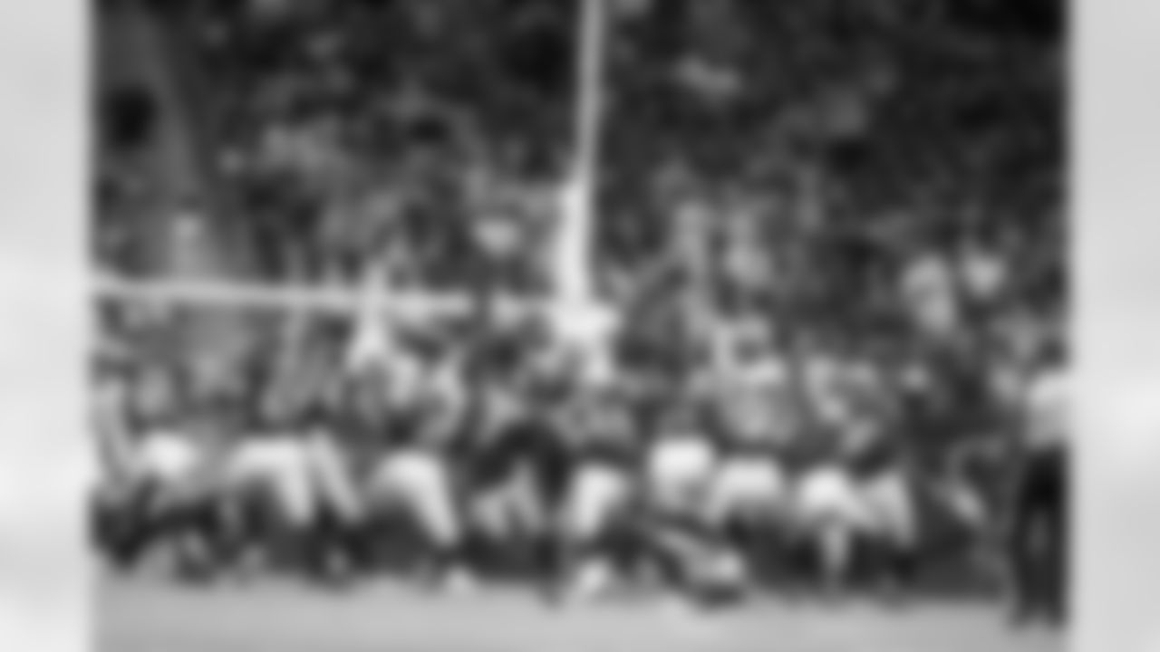 New Orleans Saints players in action during their 2022 Preseason Week 1 game against the Houston Texans.