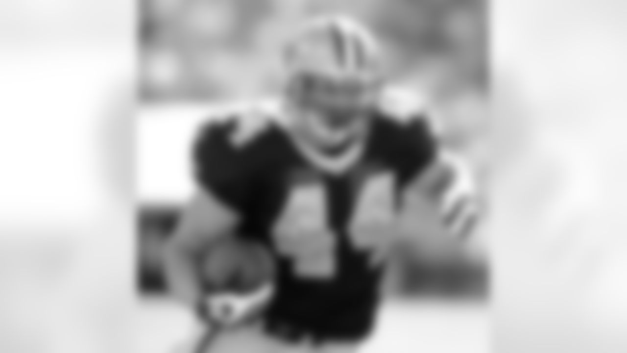 Saints at Eagles Photo Gallery