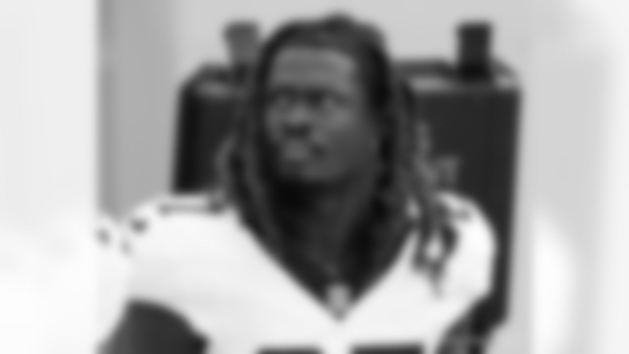Check out the pregame warm-ups from the New Orleans Saints game against the Green Bay Packers in Week 3 of the 2023 NFL season.