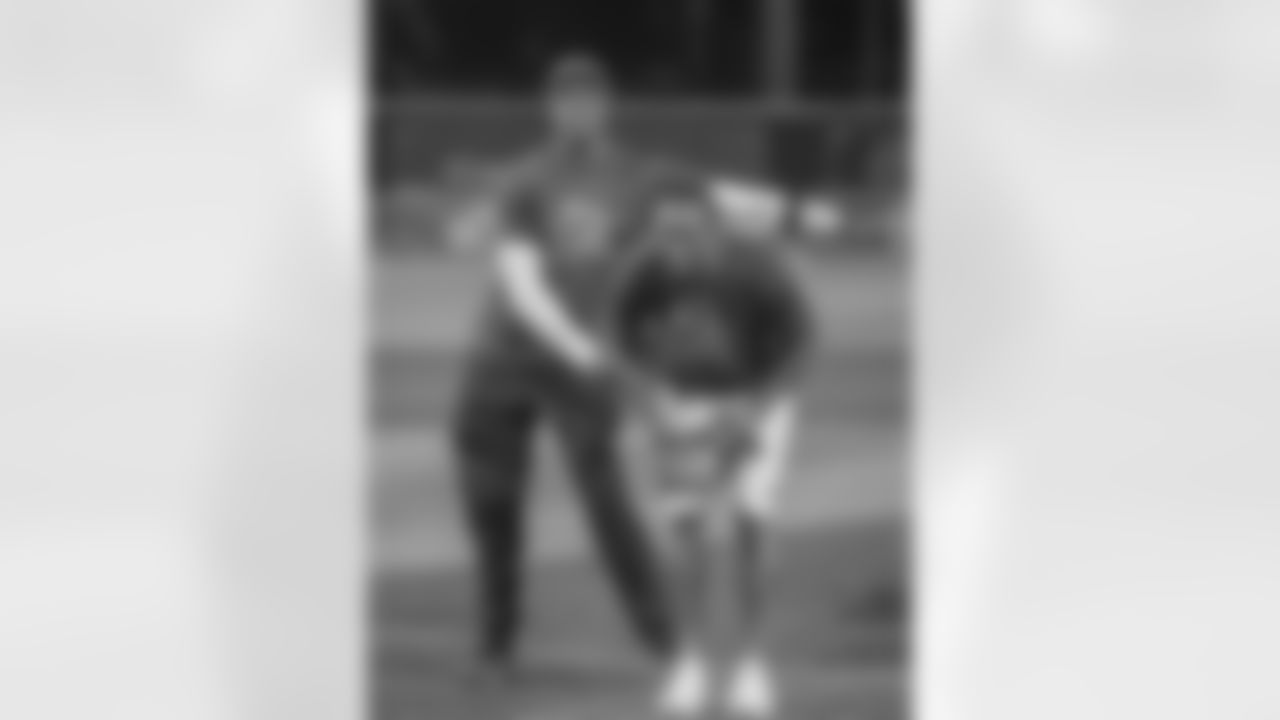 Gallery-Saints-Softball-2560x1440--2236