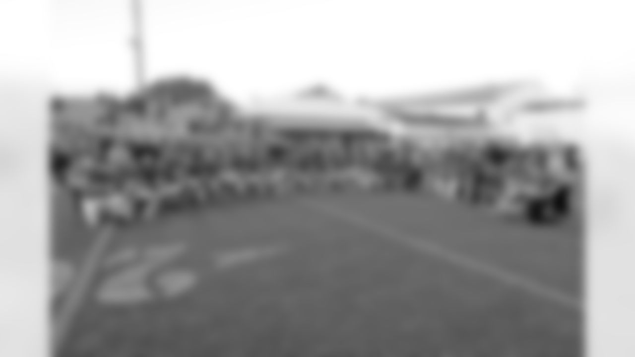 St. Amant hosted rival East Ascension in the Sanderson Farms Louisiana High School Game of the Month for November. St. Amant jumped out to any early 14-0 first quarter lead but the East Ascension defense responded with two pick-sixes in the second quarter to tie up the game. Down by eight late in the game, St. Amant drove down and scored a touchdown and a 2-point conversion in the final seconds to force overtime where East Ascension ended the game with a touchdown run giving them a 35-32 victory.