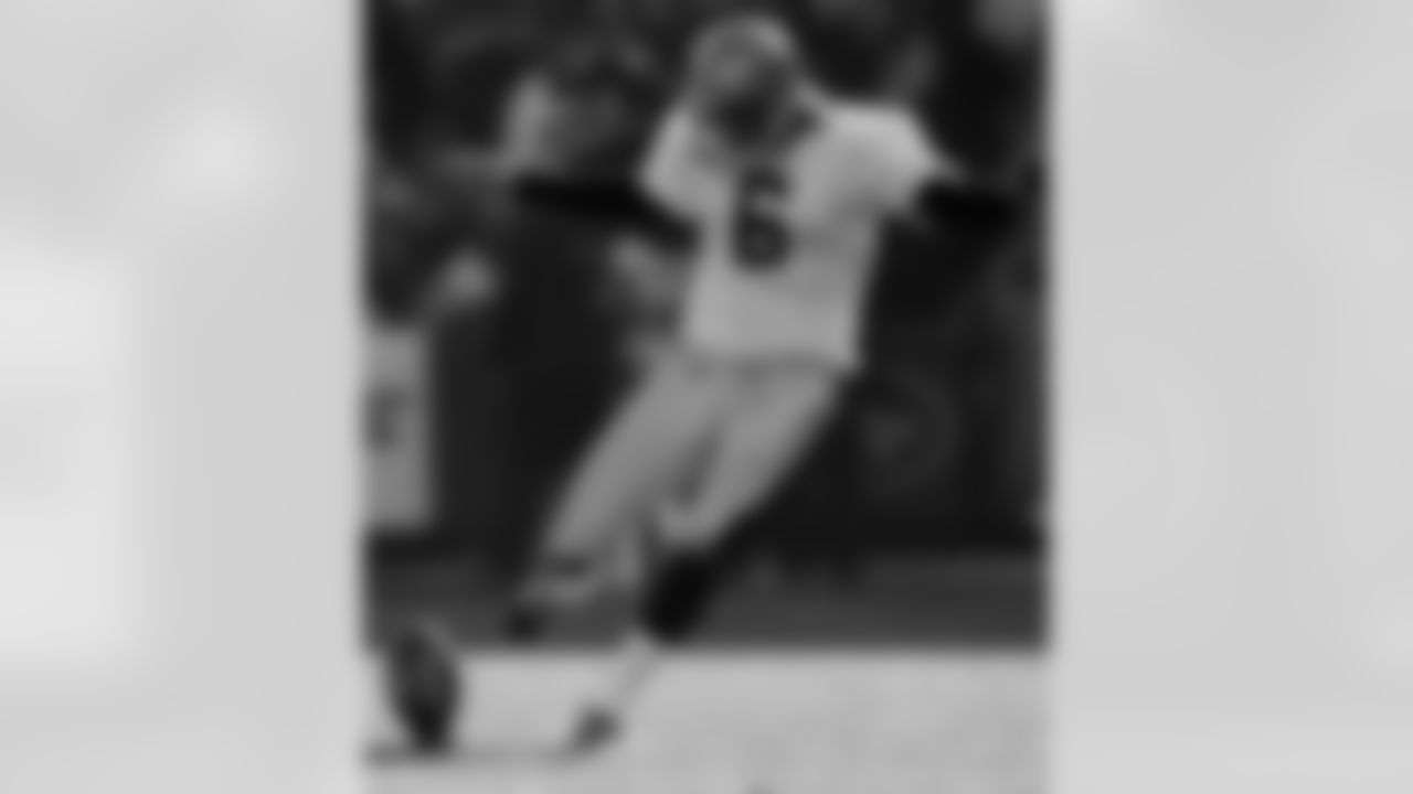 Morstead punted 58 times and had an average of 43.6 yards per punt during his rookie season.