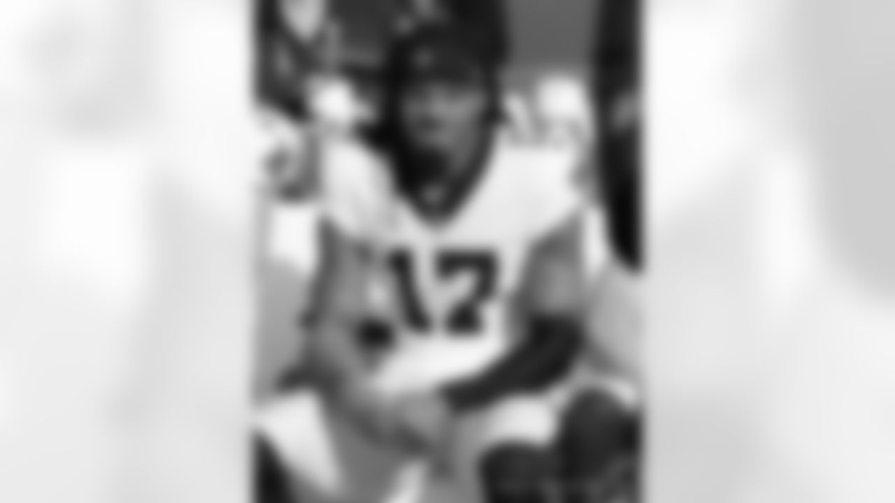 Check out the team arrivals and preparations from the New Orleans Saints ahead for their Week 12 matchup against the San Francisco 49ers.