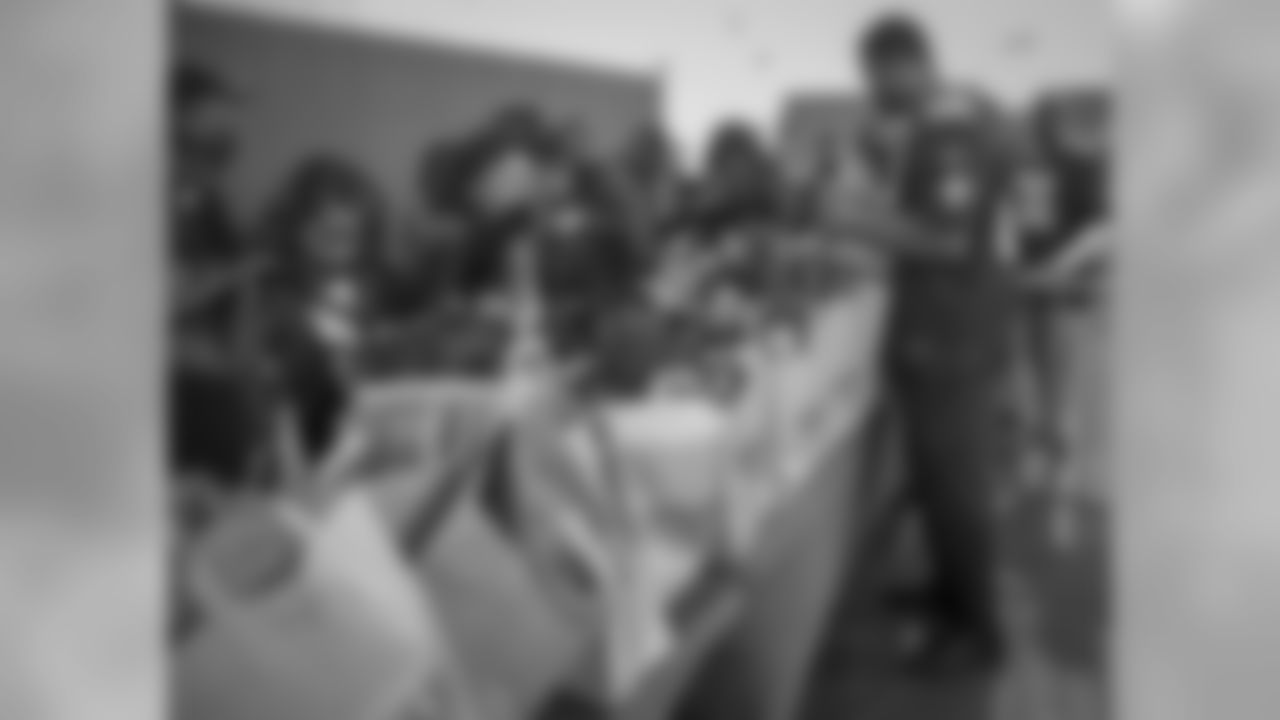 2560-1440-Gallery-saints-YMCA_Turkey-0473