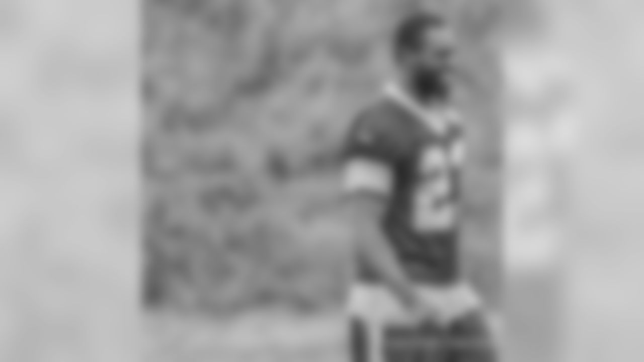 23 CB Stanley Jean-Baptiste