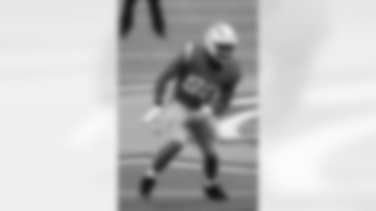 Jerry Tillery enters his third season with the Chargers in 2021.