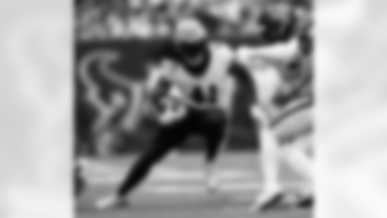Check out the game action shots from the New Orleans Saints game against the Houston Texans in Week 6 of the 2023 NFL season.