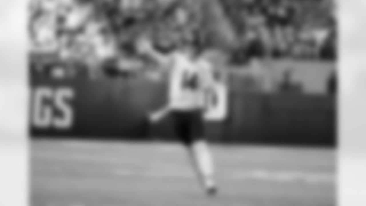 New Orleans Saints announced that they have agreed to terms with free agent quarterback Andy Dalton on Tuesday, March 29, 2022. Check out Andy in action with the Chicago Bears last season.