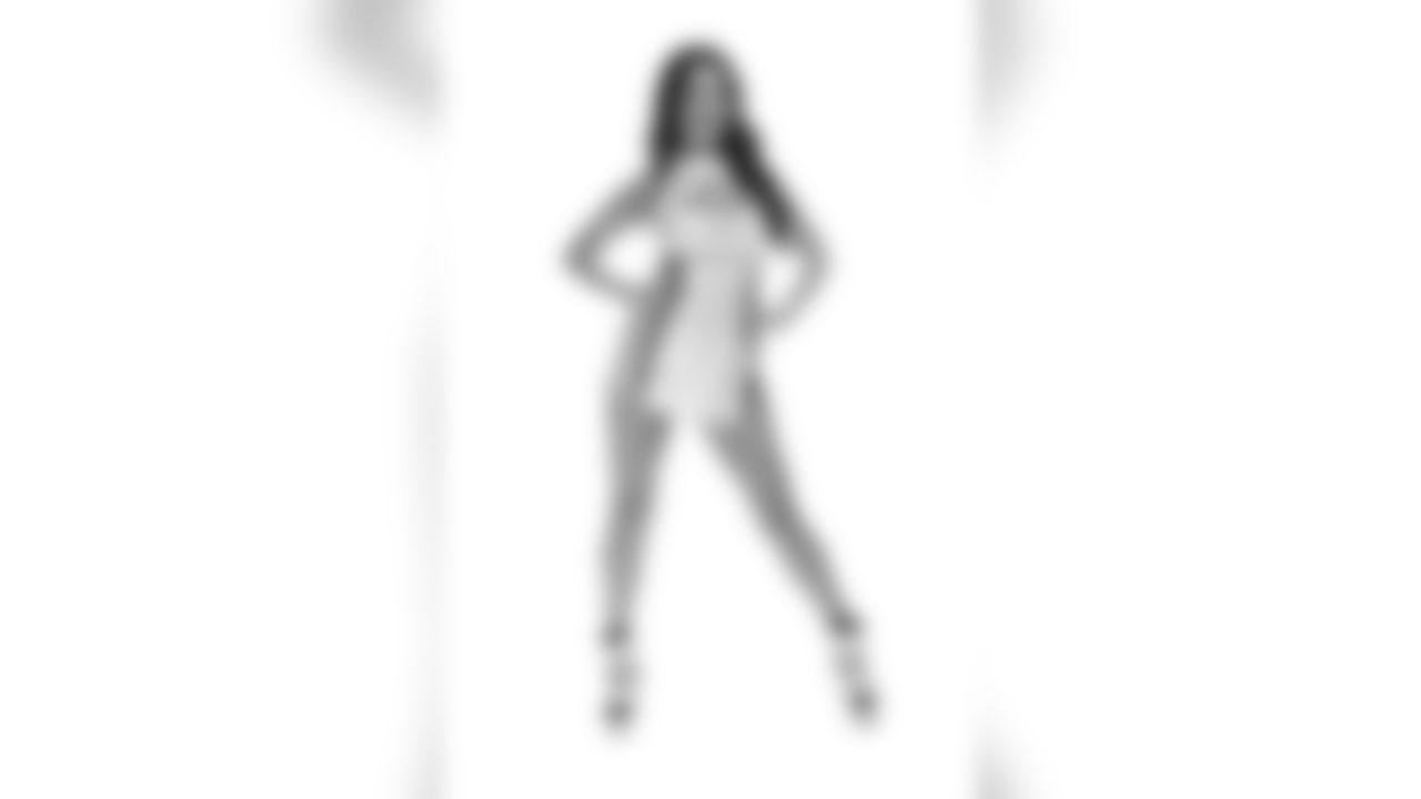 Gallery_Faces_Saintsations_gabbym010419_04