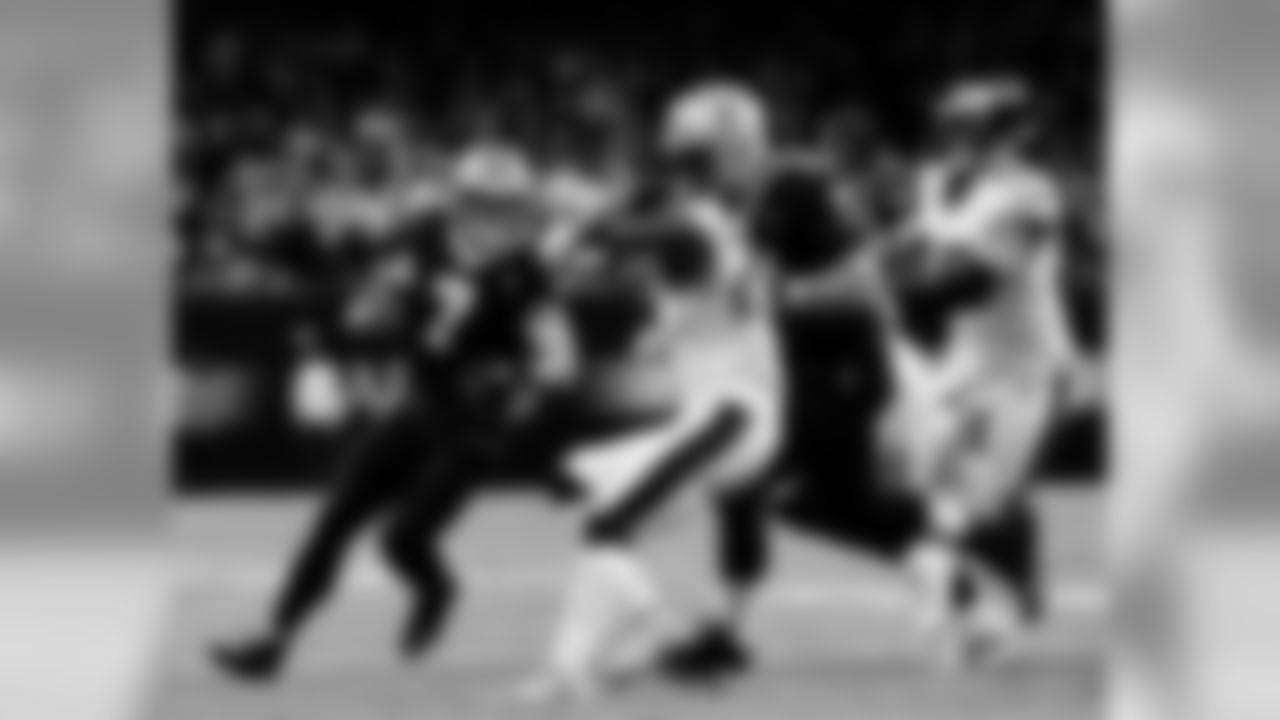 Saints 20 - Eagles 14 (W)
Divisional Game
Michael C. Hebert