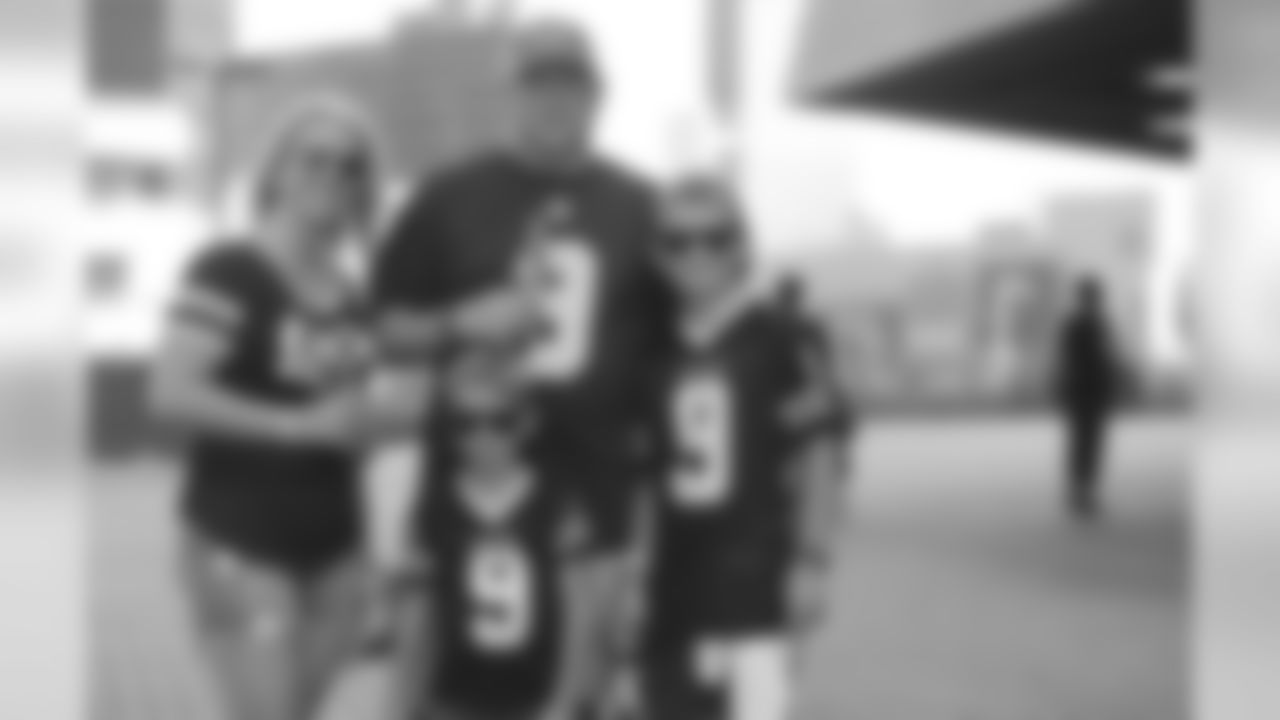 Gallery-Champion-Square-Gameday-2560x1440-20190807_0009