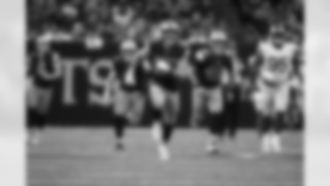 Check out photos of New Orleans Saints linebacker Kaden Elliss in action throughout the 2022 season.