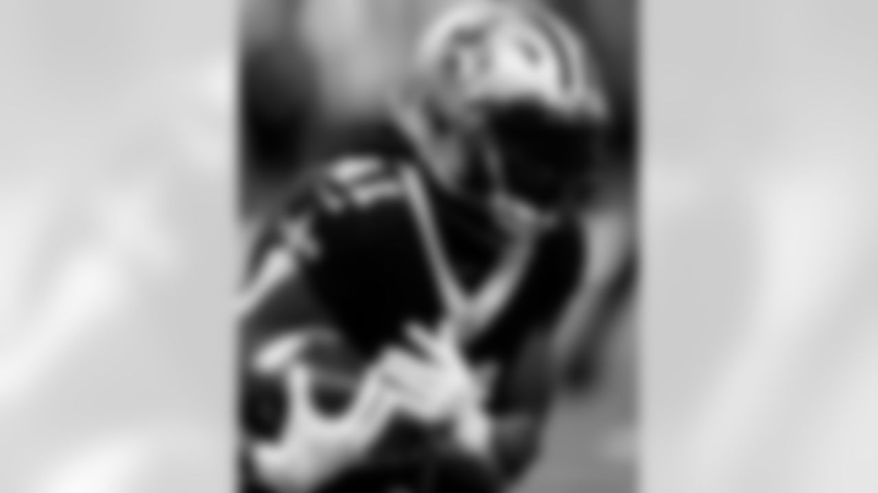 Game action photos from the New Orleans Saints vs. San Francisco 49ers matchup in Week 10 of the 2020 NFL season.