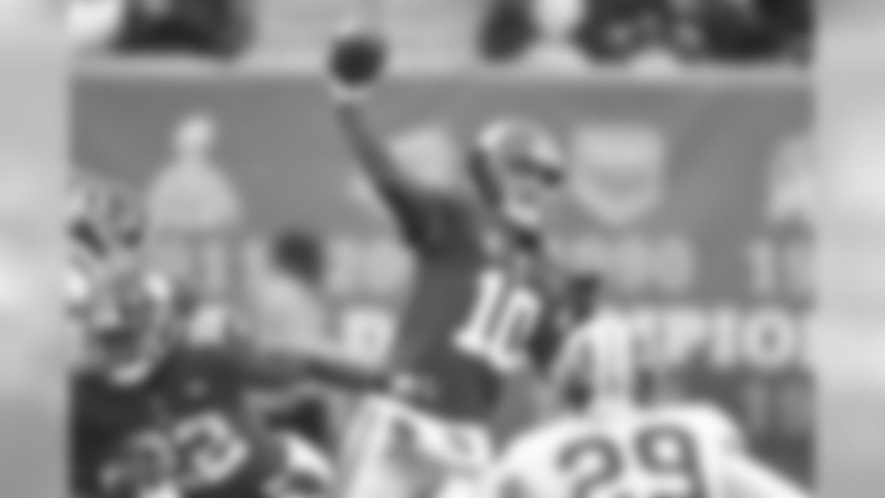 Saints vs Giants Week 4 - Quarterback Eli Manning