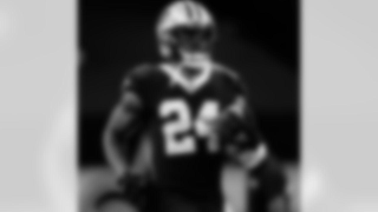 Check out running back Dwayne Washington in action with the New Orleans Saints over the years.