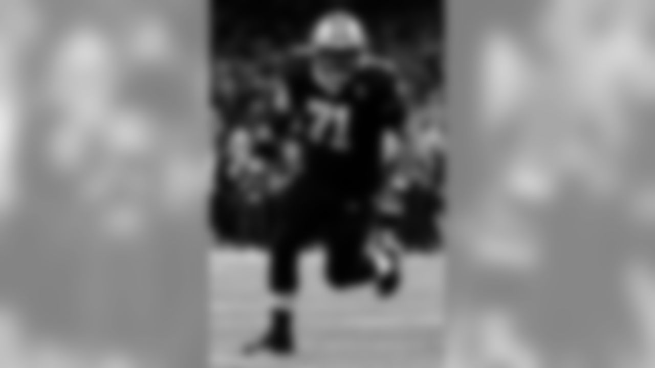 Saints 20 - Eagles 14 (W)
Divisional Game
Michael C. Hebert