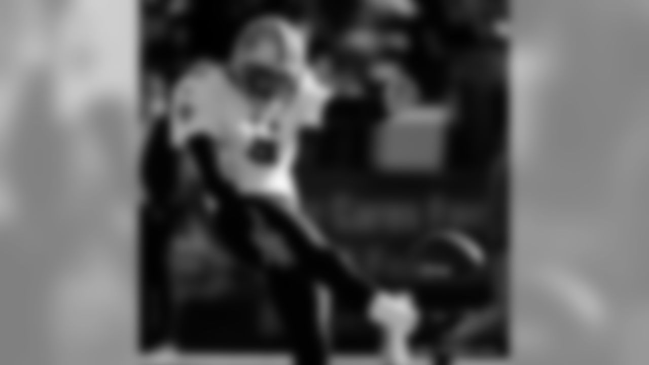 Gallery-Reg-Wk7-Saints-Ravens-Pregame-B-102118-009
