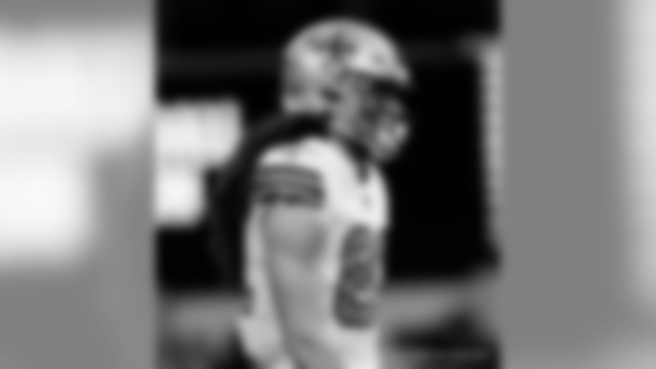 Pregame photos as the New Orleans Saints players' prepare for week 13 before taking on the Atlanta Falcons at Mercedes-Benz Stadium.
