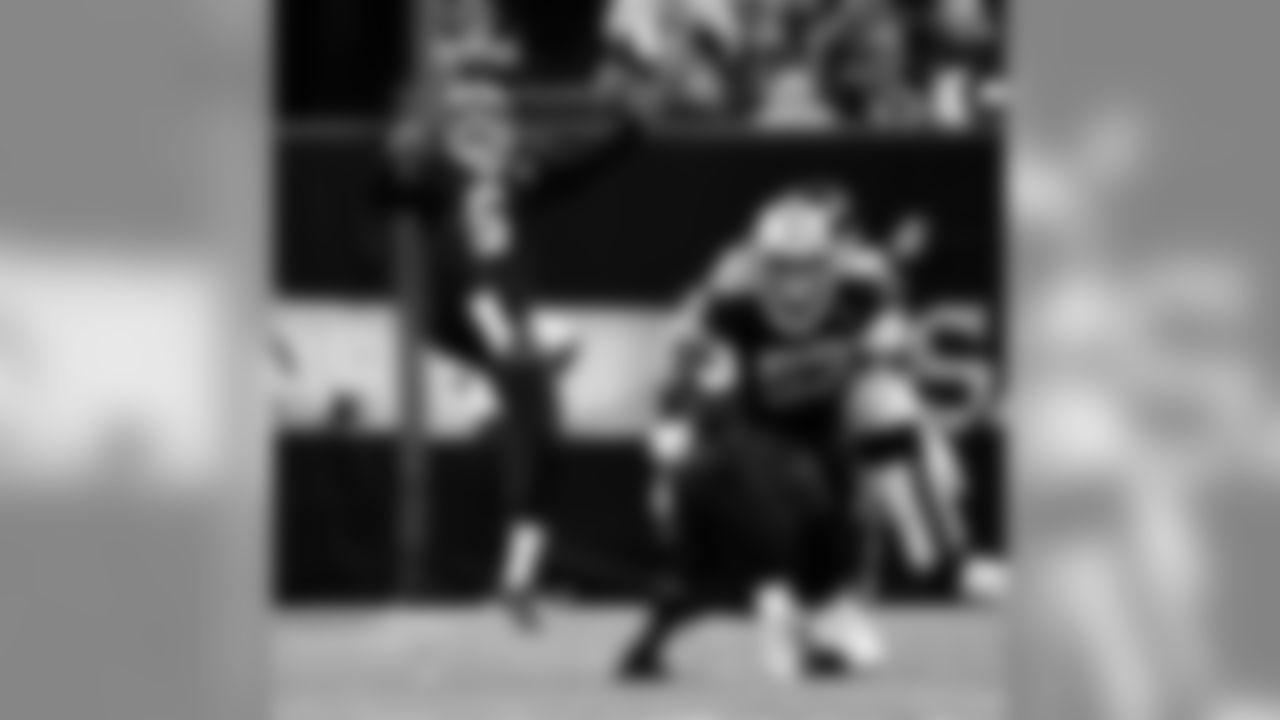 Saints 20 - Eagles 14 (W)
Divisional Game
Michael C. Hebert