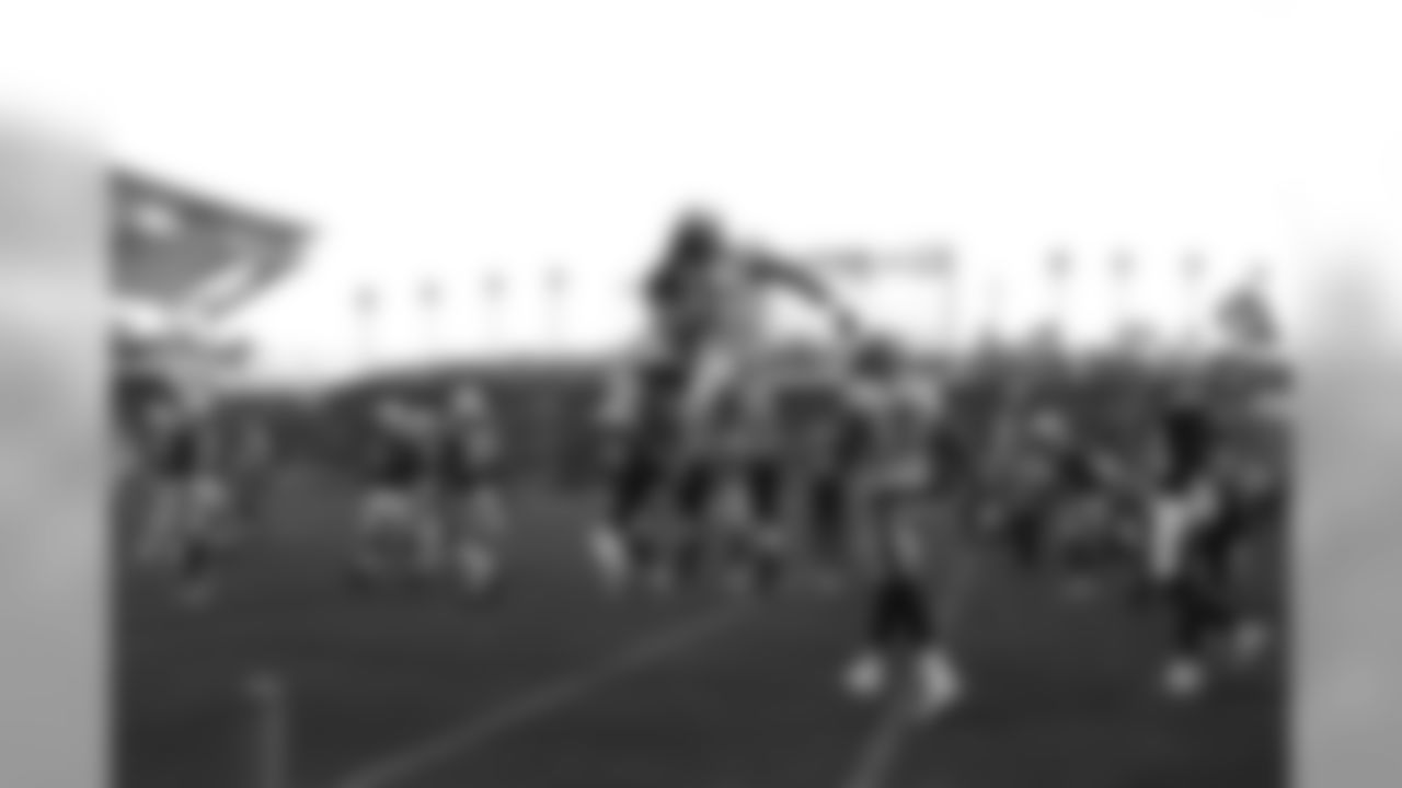 Gallery-PREG3-Action-2-Chargers-2018-082518-004