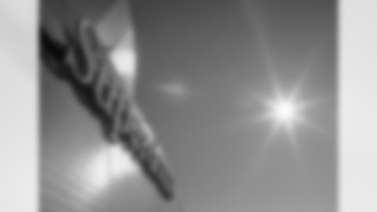 Gallery-Fans-2560-1440-0876