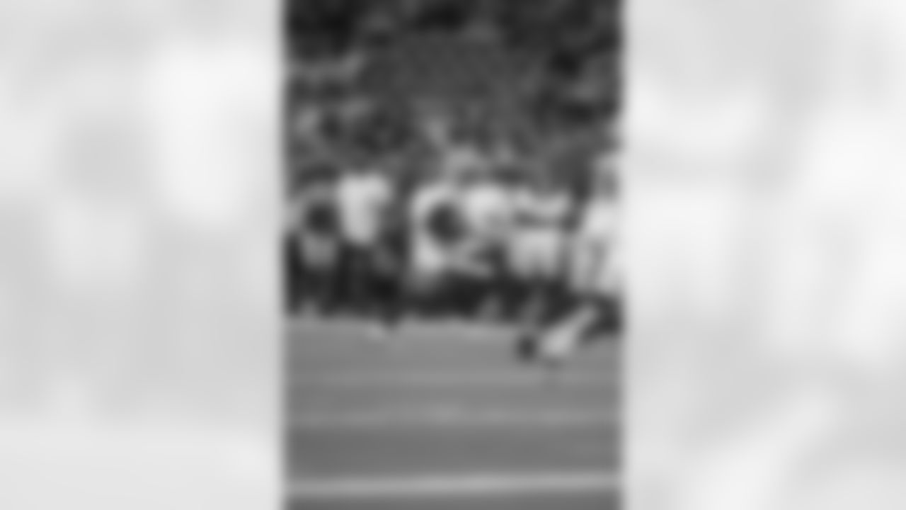 New Orleans Saints kicker Wil Lutz in action during the 2022 Preseason Week 1 game against the Houston Texans.