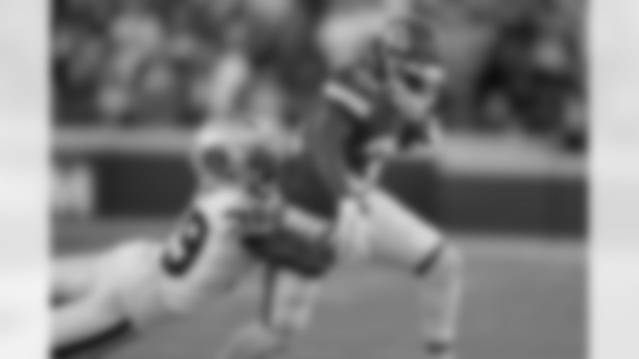New Orleans Saints announced that they have signed running back Darrel Williams on Tuesday, August 15, 2023. Check out Darrel in action with the Arizona Cardinals and Kansas City Chiefs and during his NFL career.