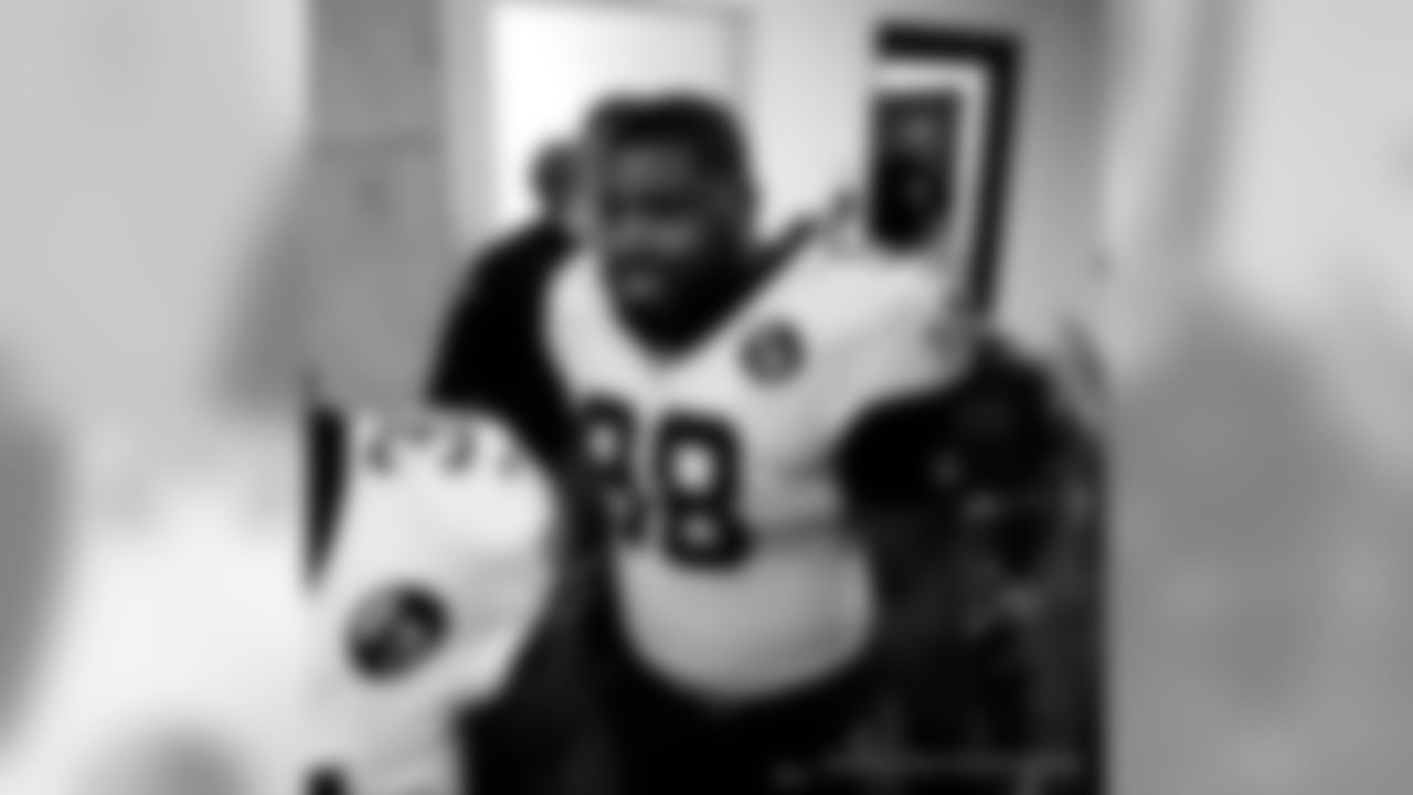 Gallery-Reg-Wk7-Saints-Ravens-Locker-Room-102118-019