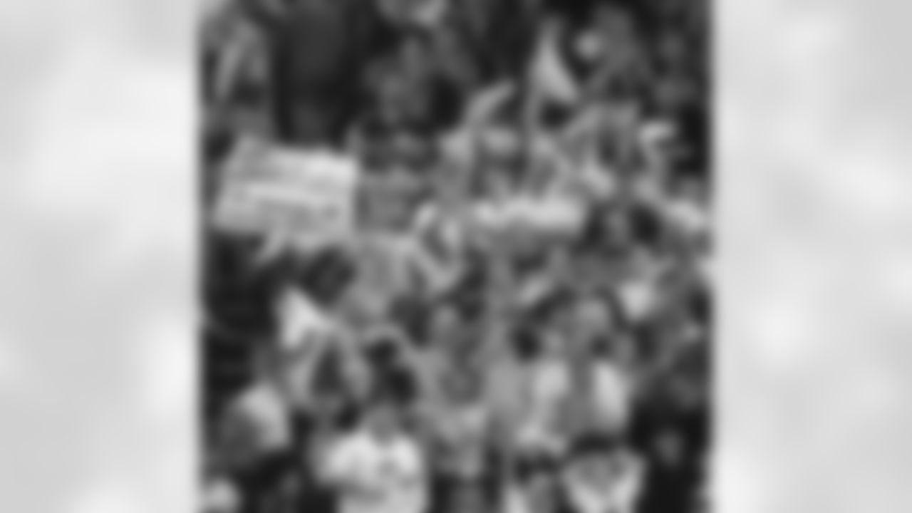 9 25 06 The Fan s
