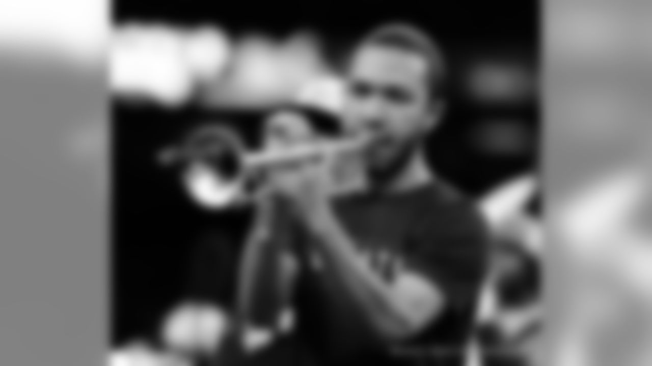 Gallery_DIV_EAGLES_Entertainment_011419_41